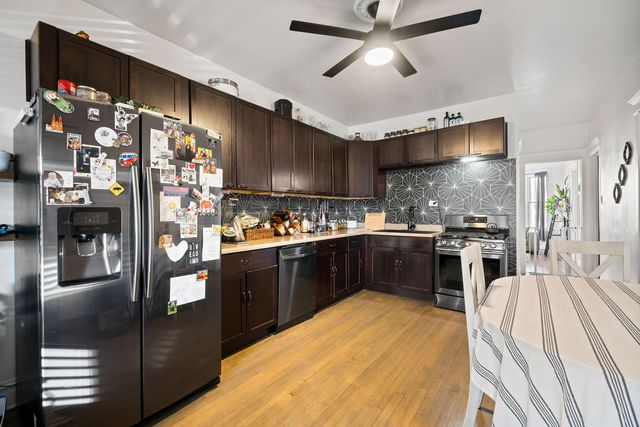 3036 N Kedzie Avenue, Chicago, IL 60618