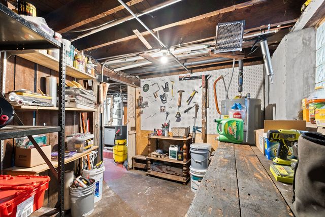 3036 N Kedzie Avenue, Chicago, IL 60618