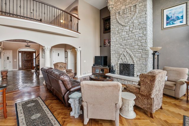 4220 Northgate Drive, Spring Grove, IL 60081