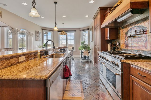 4220 Northgate Drive, Spring Grove, IL 60081