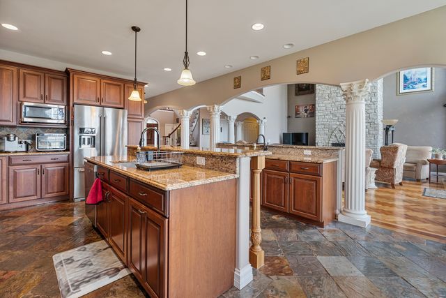 4220 Northgate Drive, Spring Grove, IL 60081