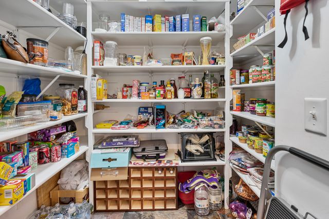 4220 Northgate Drive, Spring Grove, IL 60081