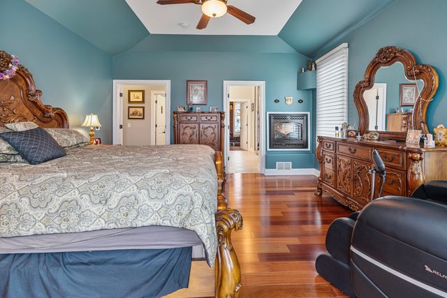 4220 Northgate Drive, Spring Grove, IL 60081