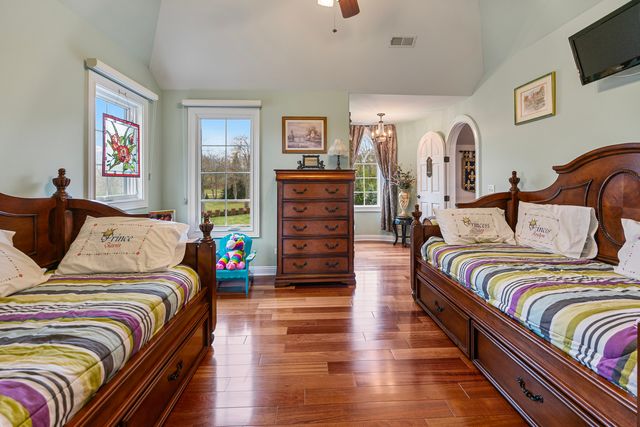 4220 Northgate Drive, Spring Grove, IL 60081