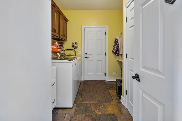 4220 Northgate Drive, Spring Grove, IL 60081