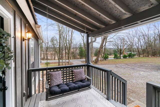 1494 Rock Springs Rd, Columbia, TN 38401