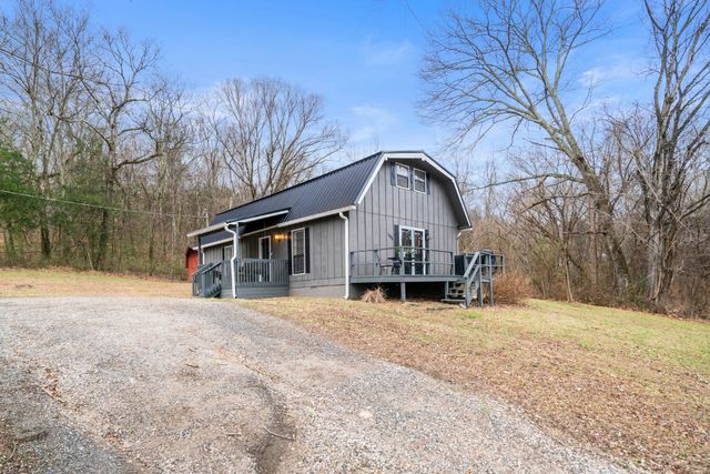 1494 Rock Springs Rd, Columbia, TN 38401