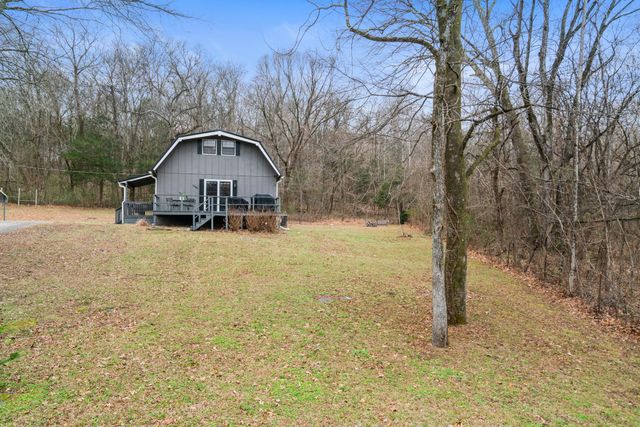 1494 Rock Springs Rd, Columbia, TN 38401
