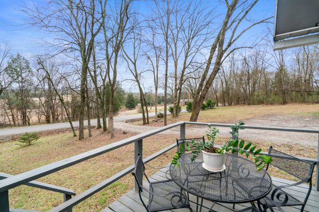 1494 Rock Springs Rd, Columbia, TN 38401