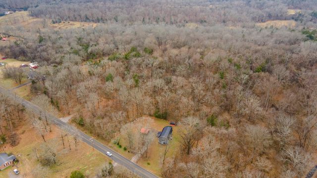 1494 Rock Springs Rd, Columbia, TN 38401