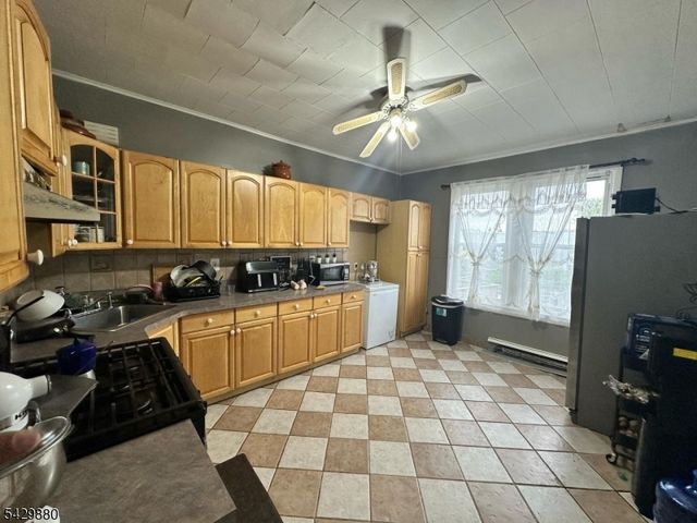163 W 24Th St, Bayonne City, NJ 07002