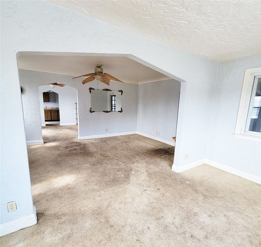 232 Monongahela Ave, Glassport, PA 15045