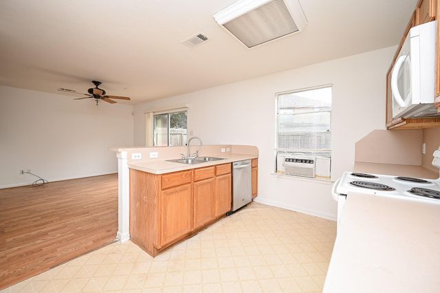 19414 Ambrosia Falls, Tomball, TX 77375