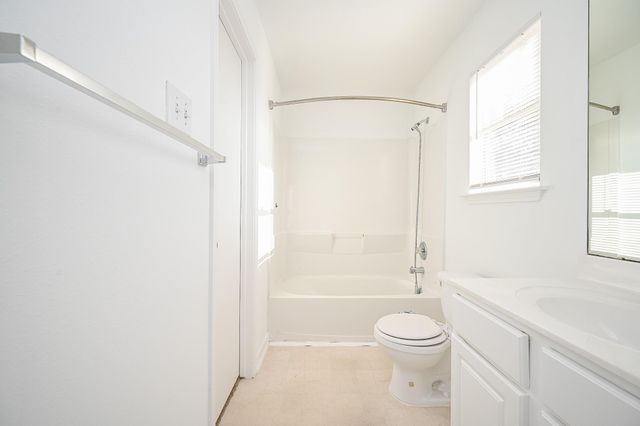 19414 Ambrosia Falls, Tomball, TX 77375