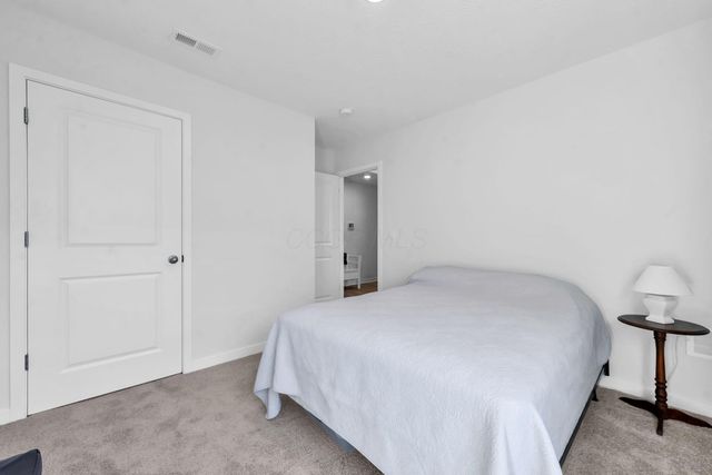 452 St James Gate, Newark, OH 43055