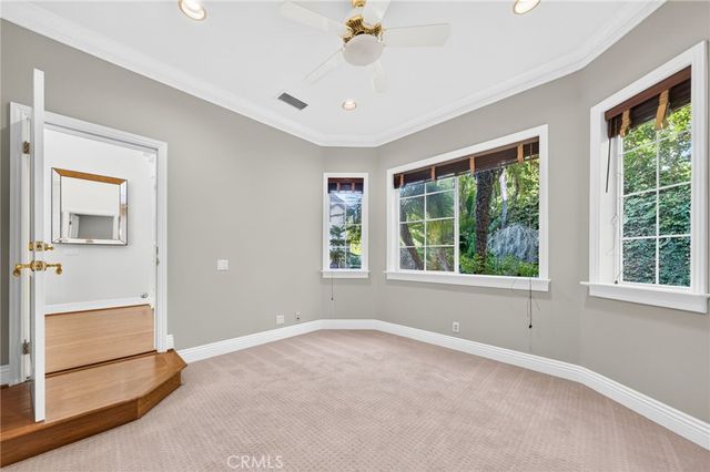 21004 Mendenhall Ct, Topanga, CA 90290