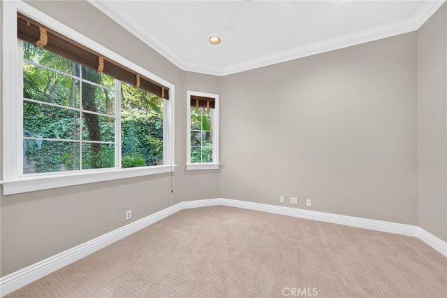 21004 Mendenhall Ct, Topanga, CA 90290