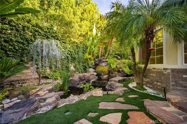 21004 Mendenhall Ct, Topanga, CA 90290