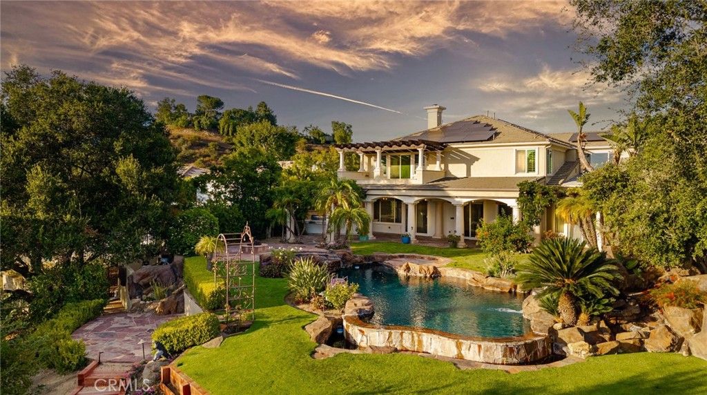21004 Mendenhall Ct, Topanga, CA 90290