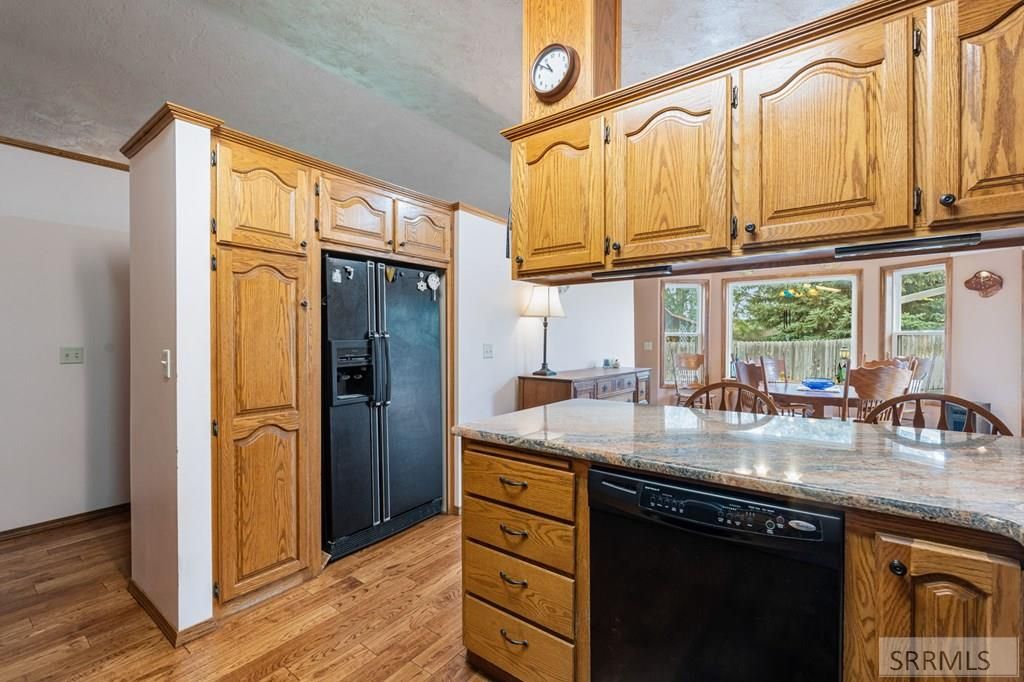 Image 18 of property listing at 977 W Plommon Circle, Idaho Falls, ID 83402