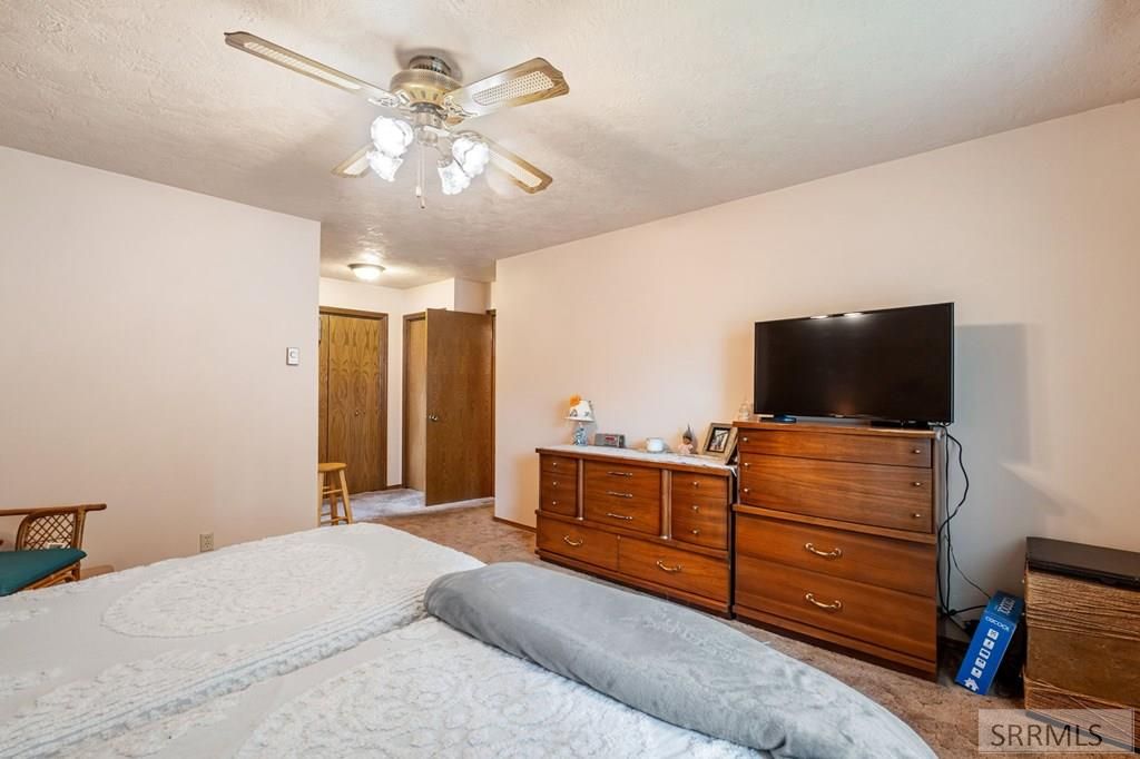 Image 28 of property listing at 977 W Plommon Circle, Idaho Falls, ID 83402