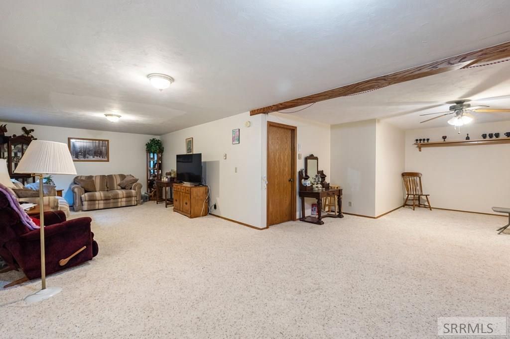 Image 31 of property listing at 977 W Plommon Circle, Idaho Falls, ID 83402