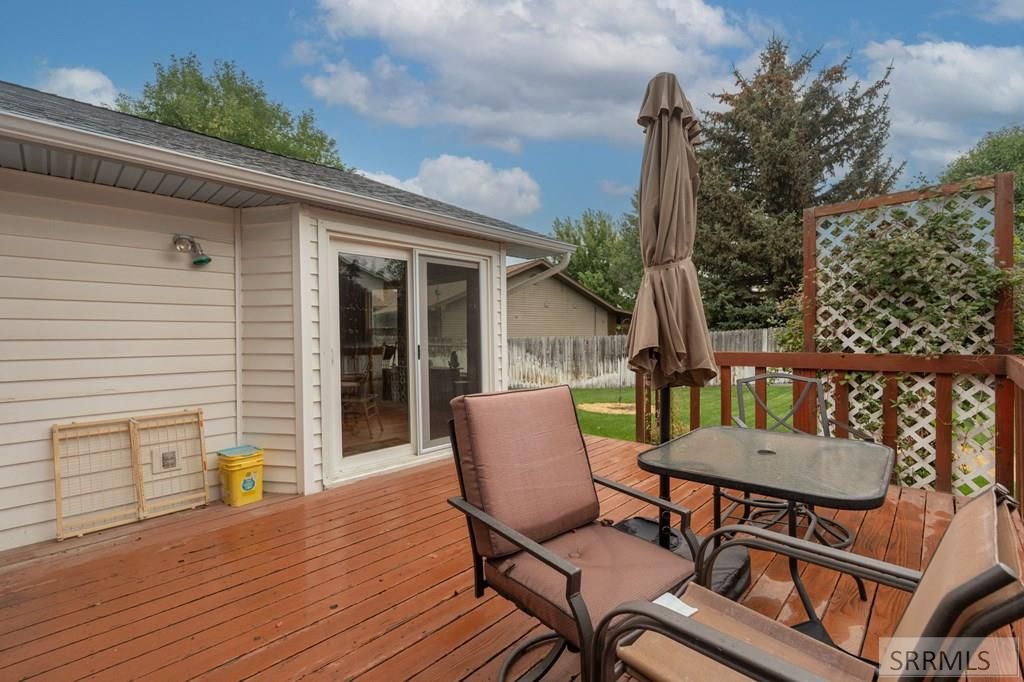 Image 44 of property listing at 977 W Plommon Circle, Idaho Falls, ID 83402