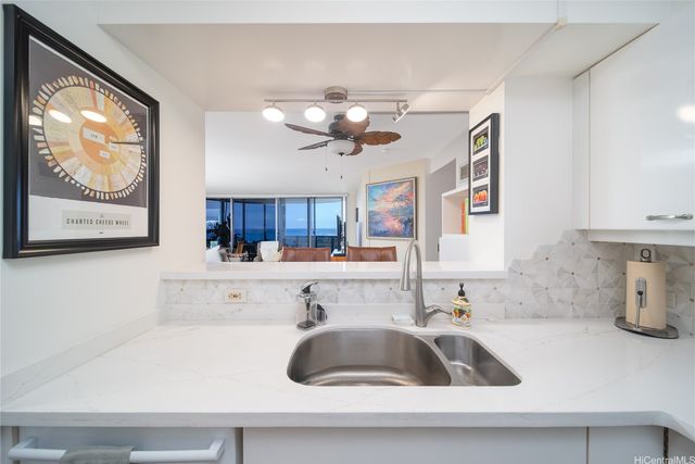 415 South Street 2302, Honolulu, HI 96813