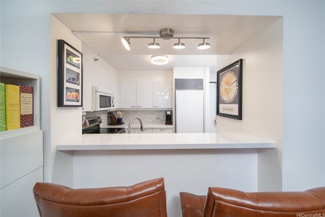 415 South Street 2302, Honolulu, HI 96813