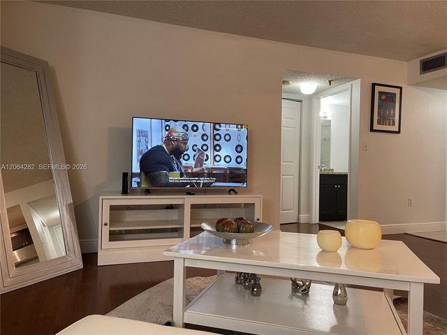 800 N Miami Avenue E-1605, Miami, FL 33136