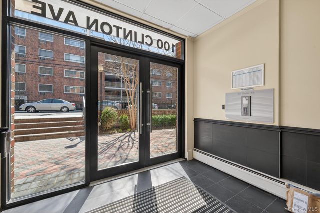 100 Clinton Avenue 3K, Mineola, NY 11501