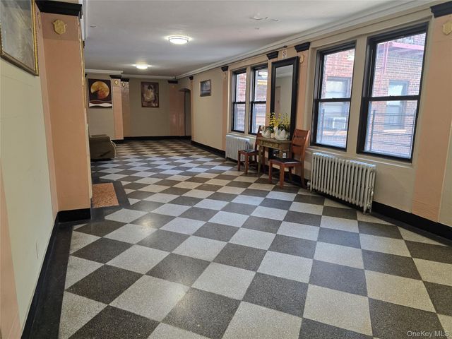 62-64 Saunders Street 4P, Rego Park, NY 11374