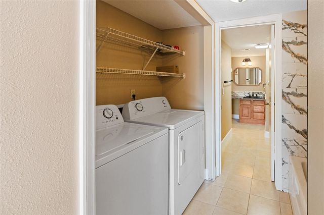 543 SUN RIDGE PLACE 102, Altamonte Springs, FL 32714
