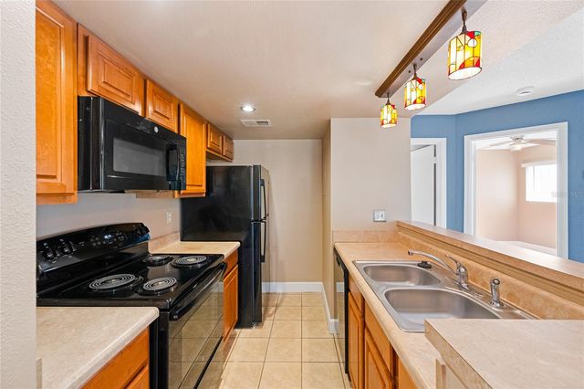 543 SUN RIDGE PLACE 102, Altamonte Springs, FL 32714