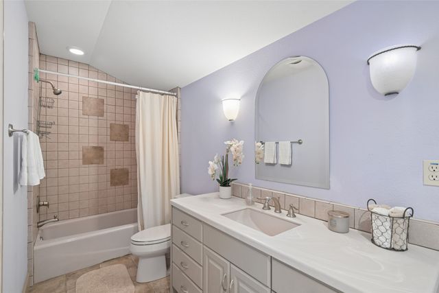 10612 De Bercy Court, Dallas, TX 75229