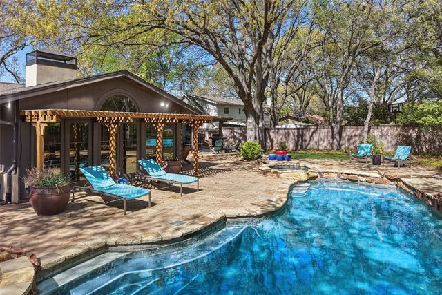 10612 De Bercy Court, Dallas, TX 75229