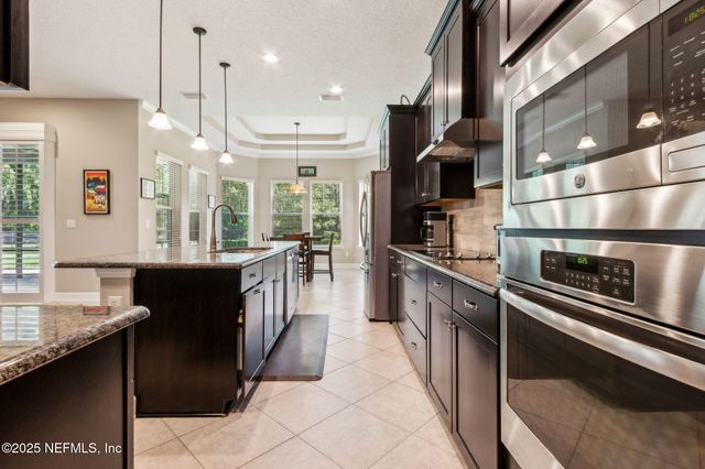 1031 SOUTHERN HILLS Drive, Orange Park, FL 32065