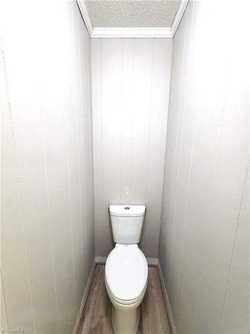 802 E Warren Avenue, Eden, NC 27288