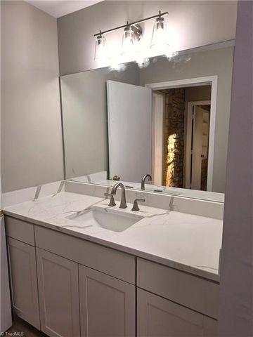 802 E Warren Avenue, Eden, NC 27288