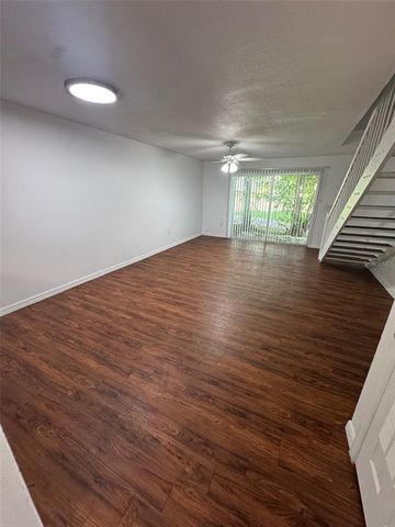 1714-1714 NE 3RD STREET, Ocala, FL 34470
