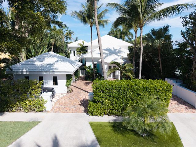 121 Seville Road, West Palm Beach, FL 33405