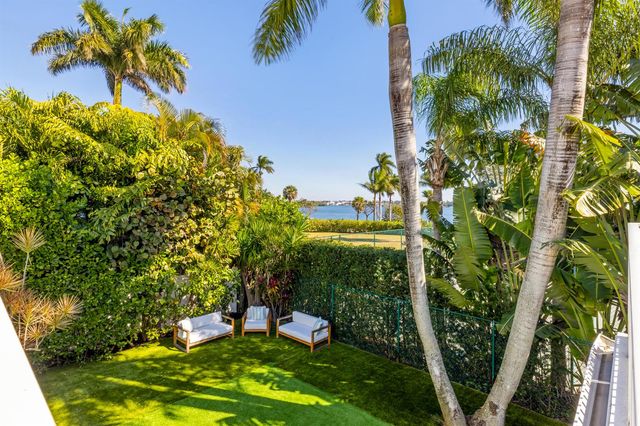 121 Seville Road, West Palm Beach, FL 33405