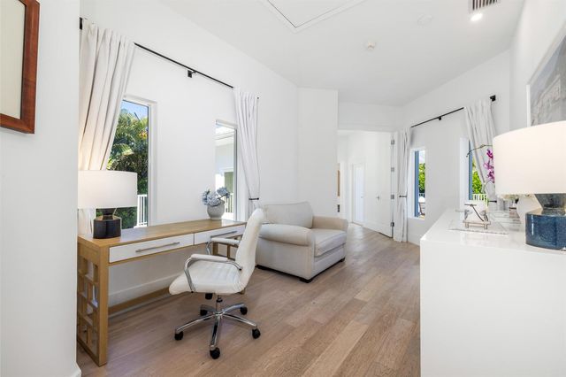 121 Seville Road, West Palm Beach, FL 33405