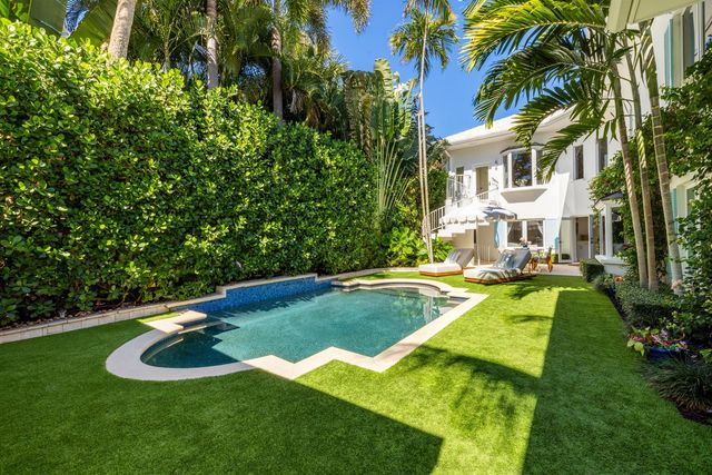 121 Seville Road, West Palm Beach, FL 33405