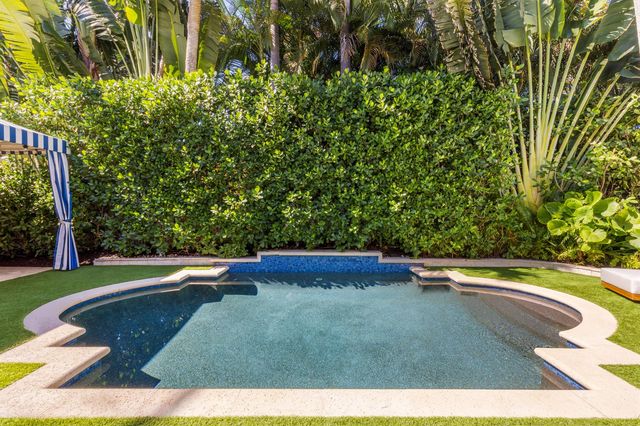 121 Seville Road, West Palm Beach, FL 33405