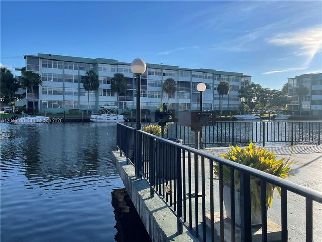 2741 Taft Street 211, Hollywood, FL 33020