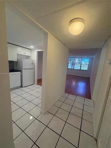 2741 Taft Street 211, Hollywood, FL 33020