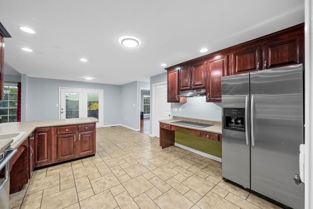 229 Cheshire Rd, Clarksville, TN 37043