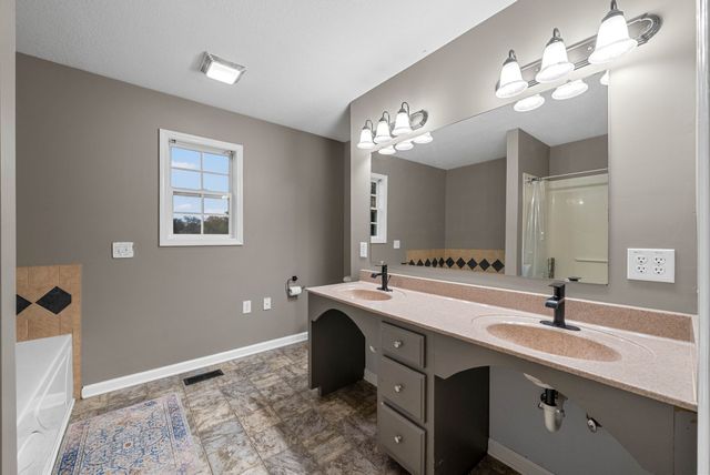 229 Cheshire Rd, Clarksville, TN 37043