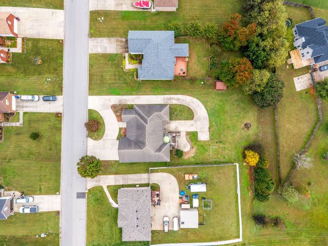 229 Cheshire Rd, Clarksville, TN 37043